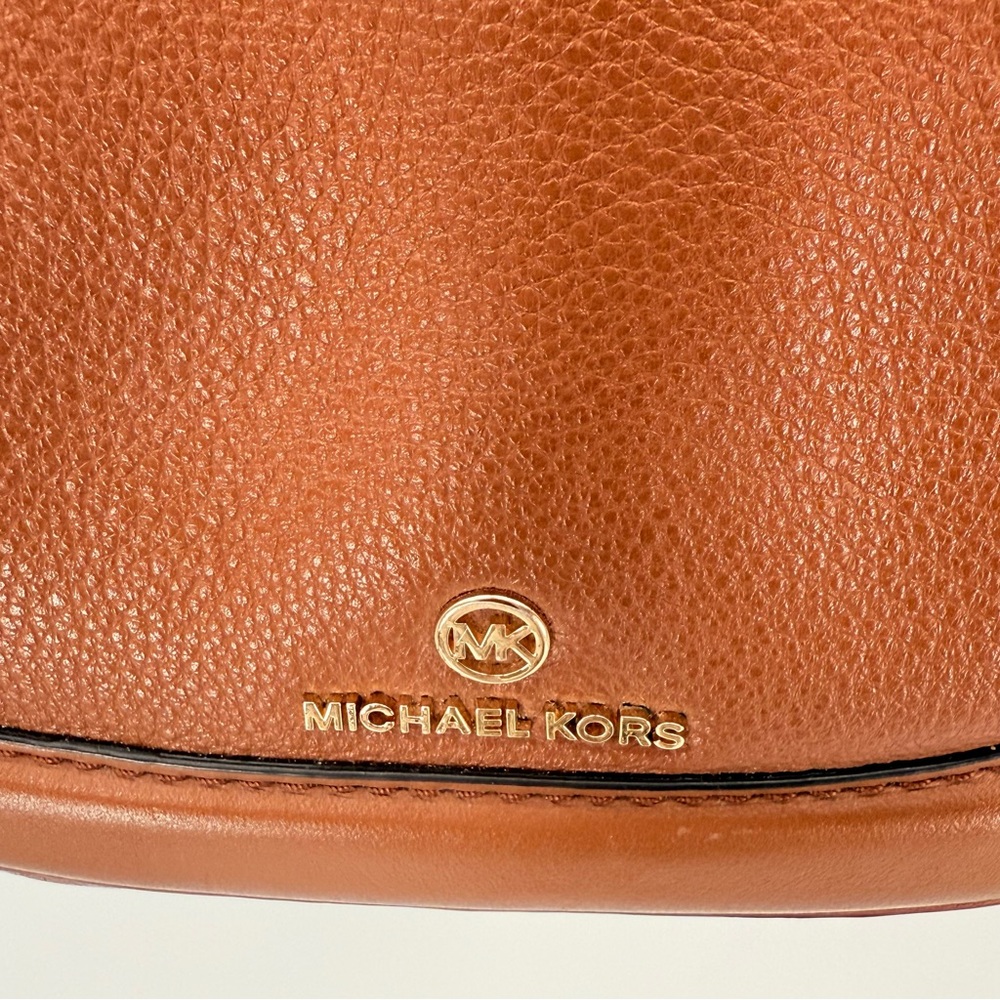 Michael Kors Pebbled Leather Crossbody Saddle Bag Brown Gold Hardware - Picture 6 of 10